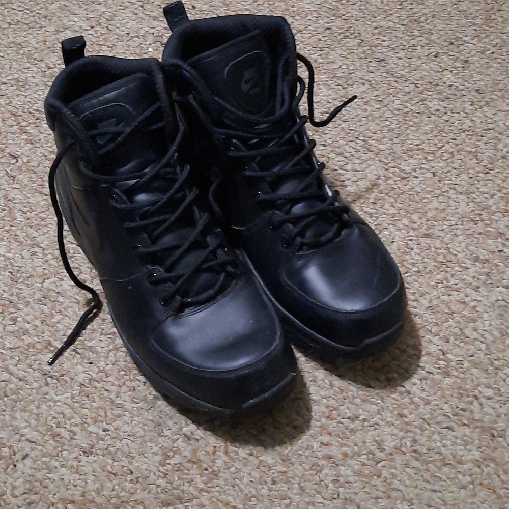 Nike boots